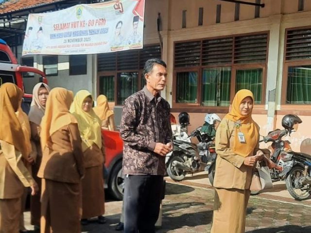 Pengantaran Kepala Sekolah Baru dari SMAN 1 Comal ke SMAN 1 Bodeh